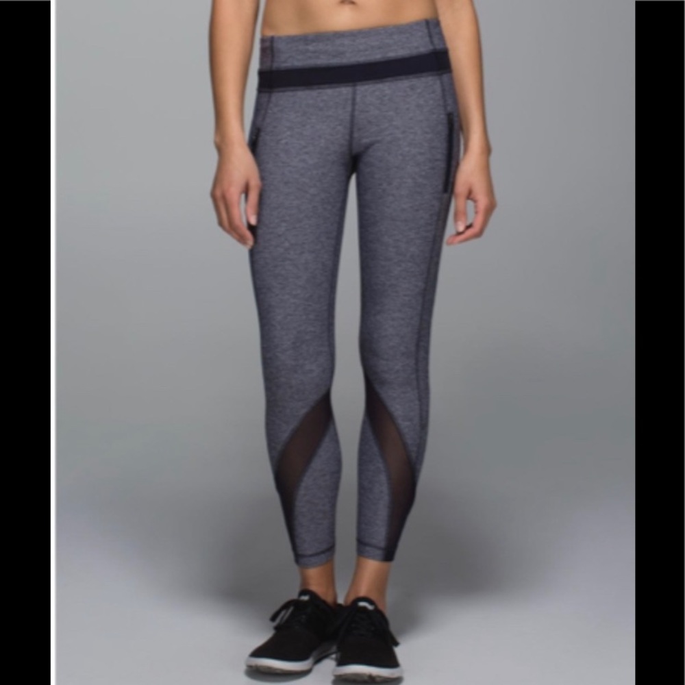 Lululemon • Inspire Legging Luxtreme sz 6